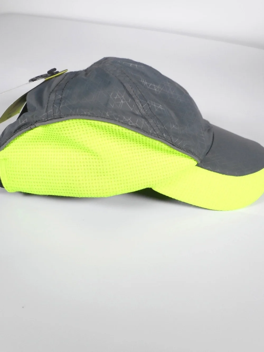 NWT Xersion Grey Neon Lime Running Cap Hat Wicking UV Protection Lightweight